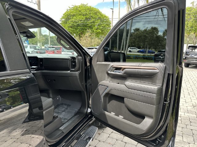 Used 2023 Chevrolet Silverado 1500 LT RWD image 23