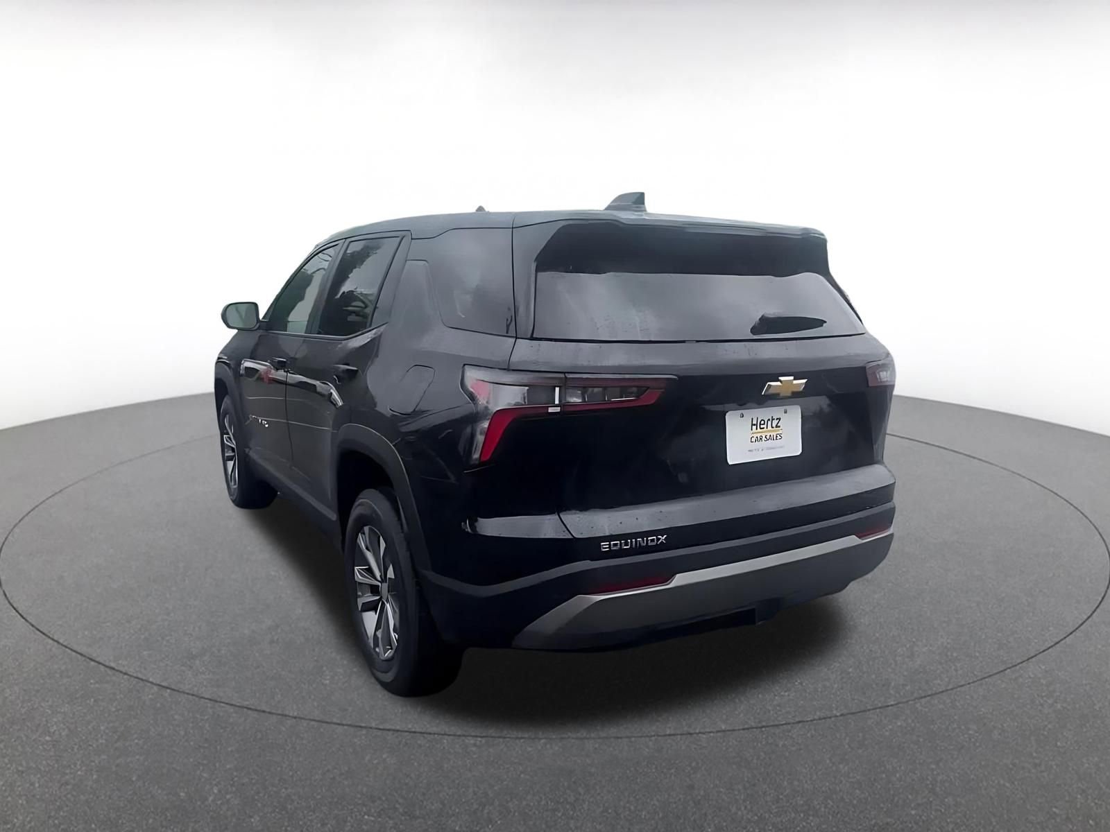 Used 2025 Chevrolet Equinox LT FWD image 11