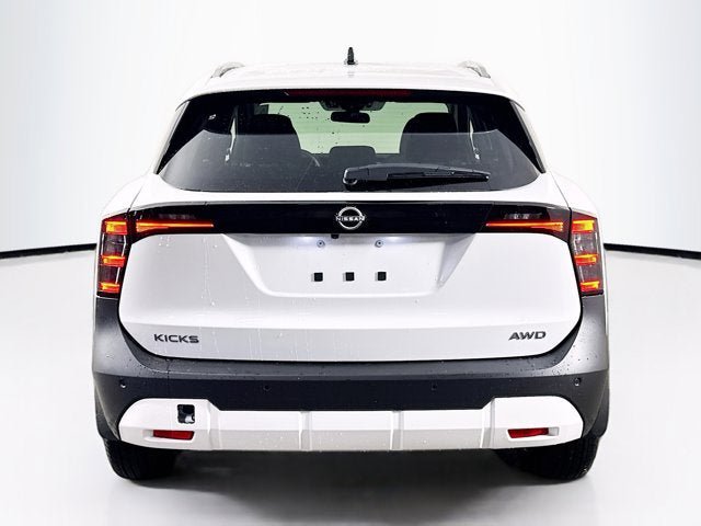 New 2026 Nissan Kicks SV w/ SV Premium Package image 6