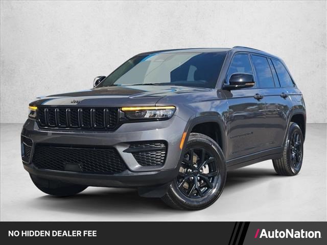 Used 2024 Jeep Grand Cherokee Altitude AWD/4WD image 1