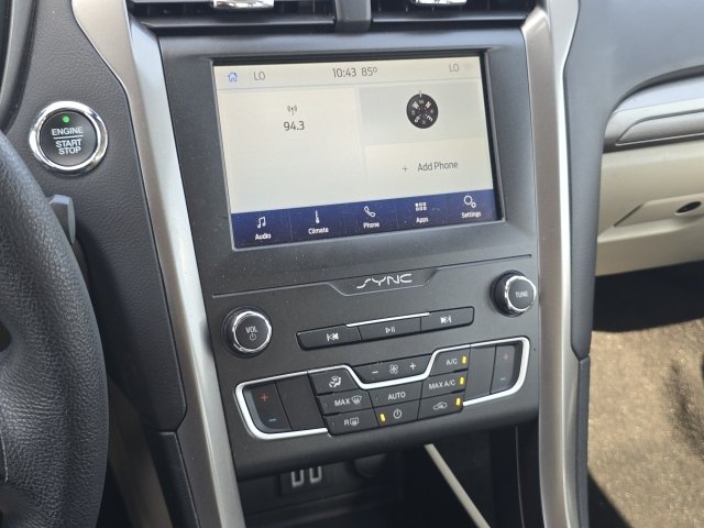 Used 2020 Ford Fusion SE w/ Fleet SE Value Package FWD image 18