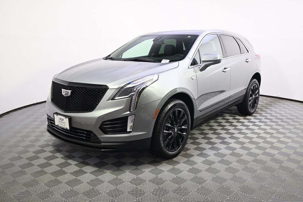 New 2026 Cadillac XT5 Luxury w/ LPO, ONYX Package AWD/4WD image 1