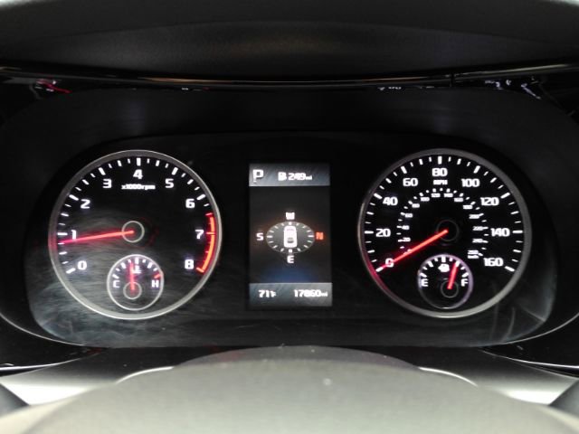 Used 2023 Kia K5 GT image 37