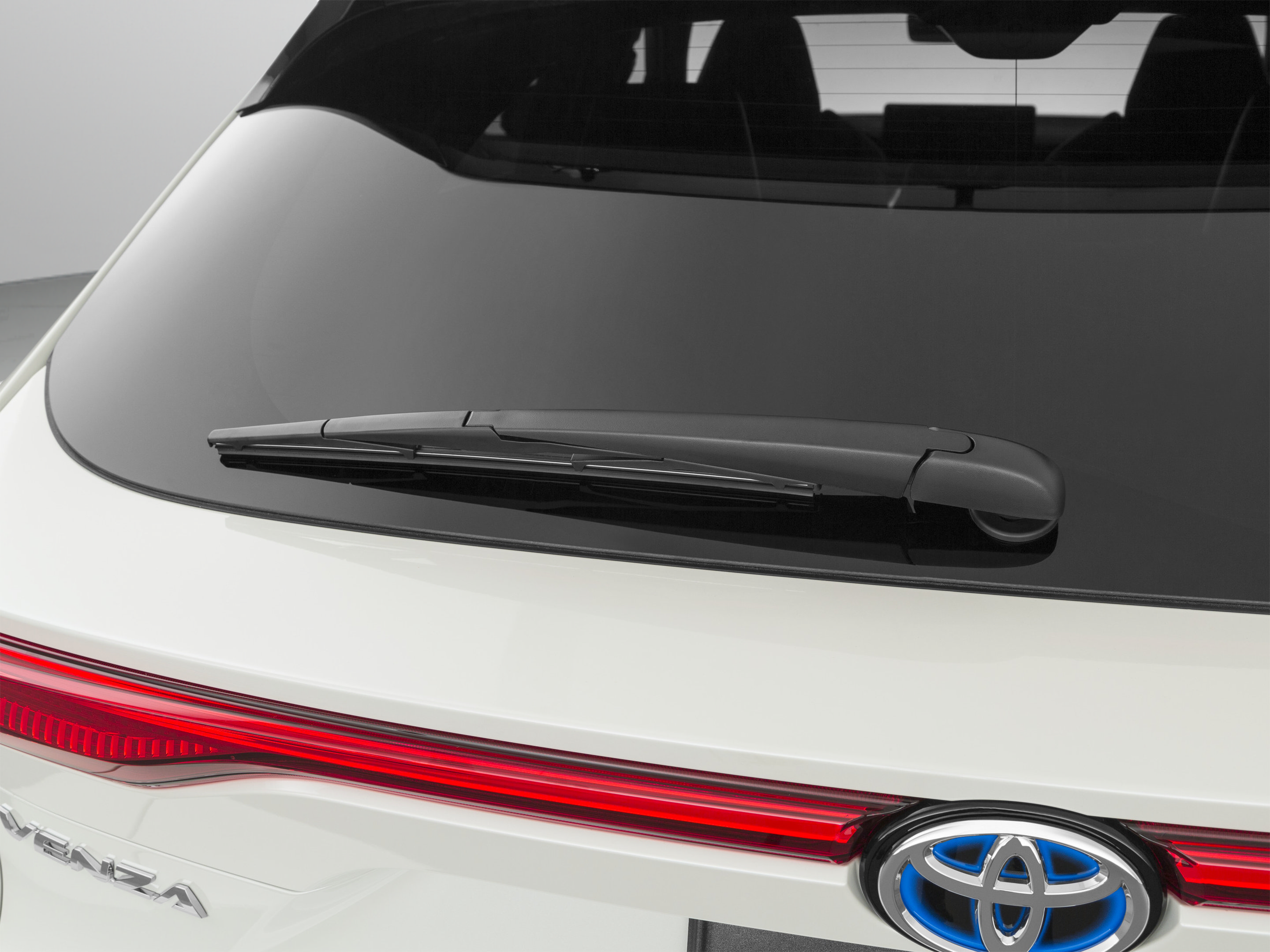 Used 2021 Toyota Venza LE AWD/4WD image 62