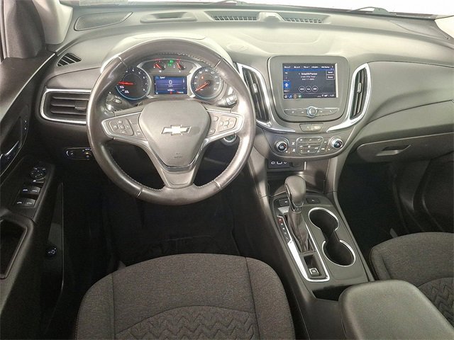 Used 2022 Chevrolet Equinox LT image 2