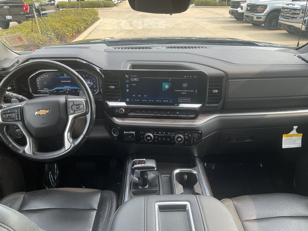 Used 2022 Chevrolet Silverado 1500 LTZ w/ Technology Package AWD/4WD image 19