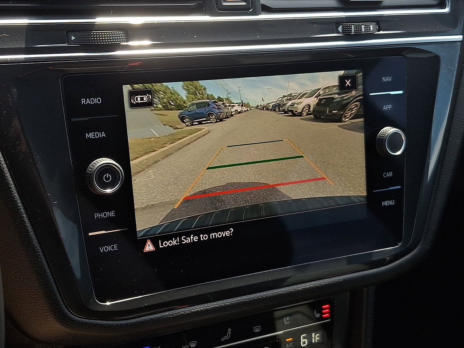 Used 2023 Volkswagen Tiguan SEL R-Line AWD/4WD image 19
