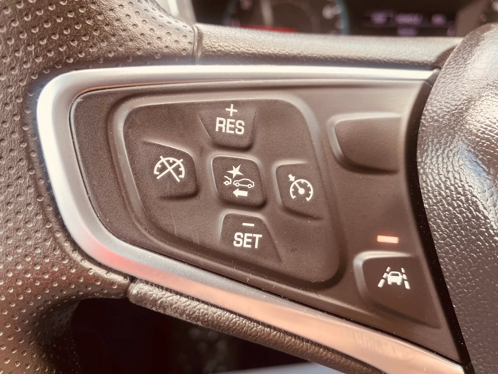 Used 2023 Chevrolet Equinox LS w/ Driver Confidence II Package FWD image 15