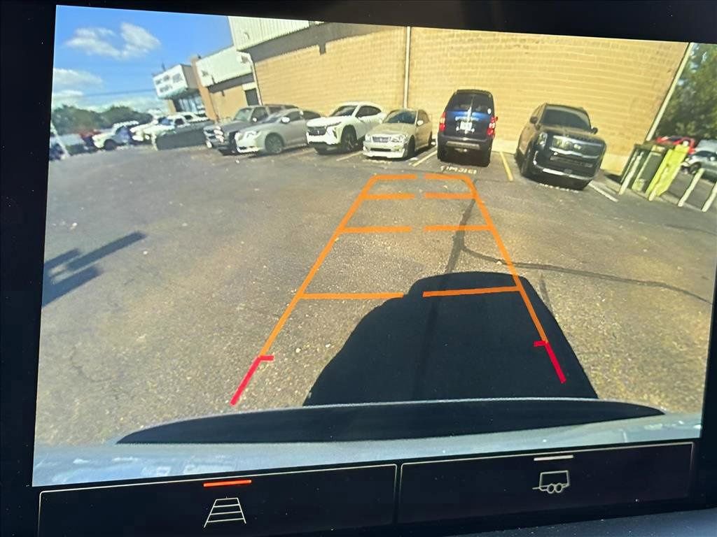 Certified 2023 GMC Yukon XL SLT image 26