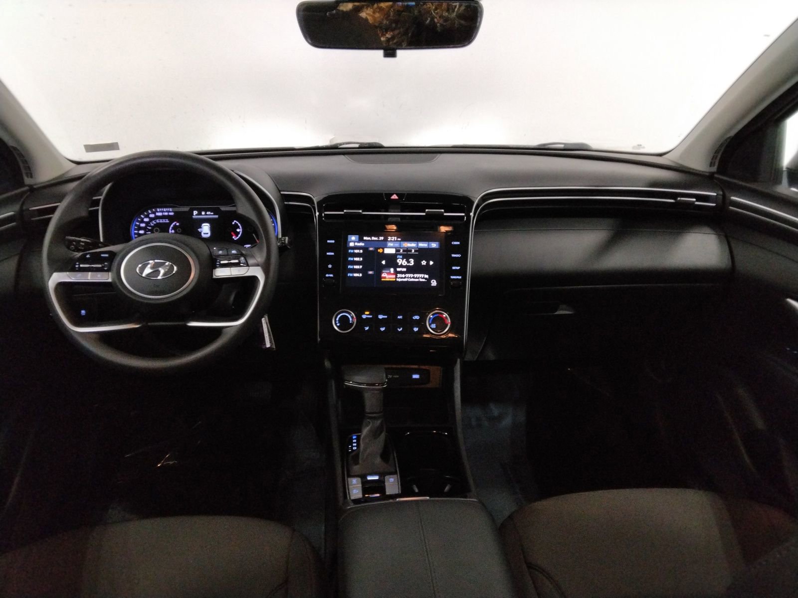 Used 2023 Hyundai Tucson SE image 29