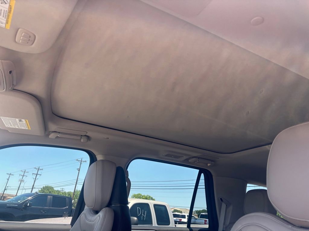 Used 2023 Lincoln Navigator Reserve AWD/4WD image 14