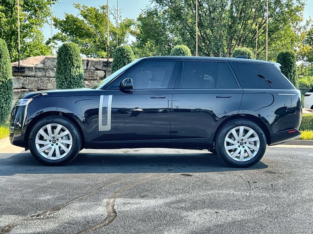 New 2027 Land Rover Range Rover SE AWD/4WD image 2