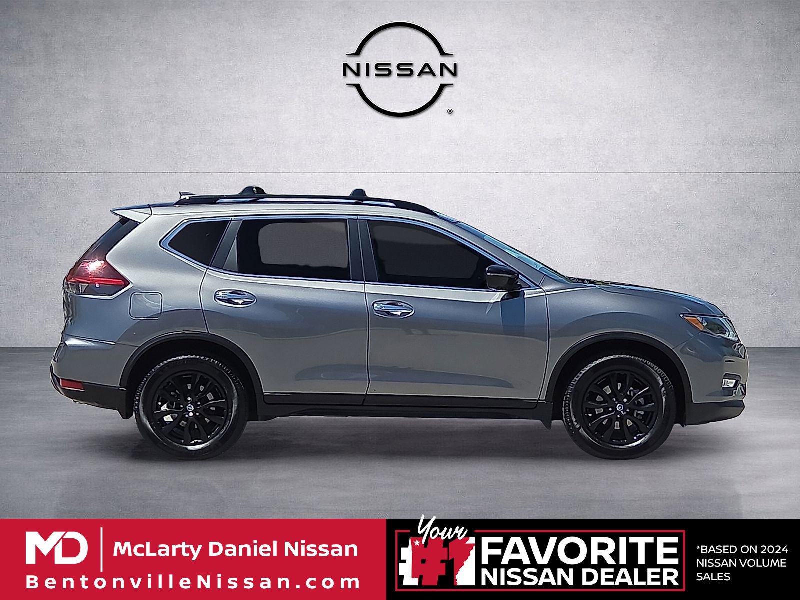 Used 2018 Nissan Rogue SV w/ Premium Package FWD image 6