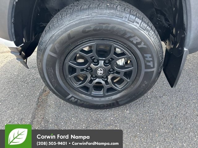 Used 2023 Toyota Tacoma SR5 AWD/4WD image 9