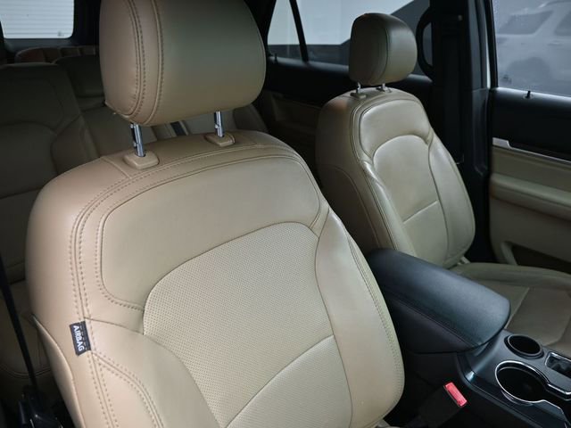 Used 2017 Ford Explorer Limited image 37
