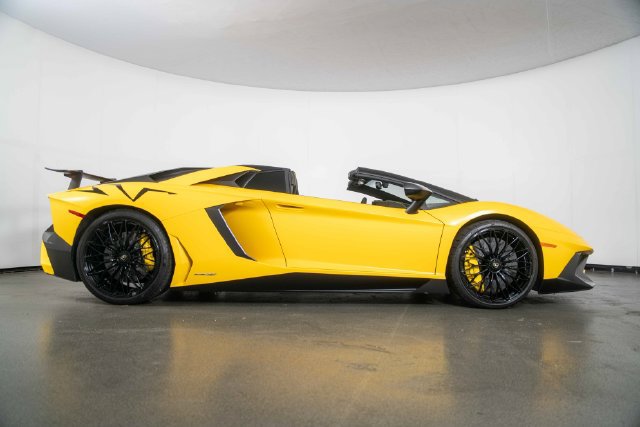 Used 2016 Lamborghini Aventador LP 750-4 Superveloce AWD/4WD image 8