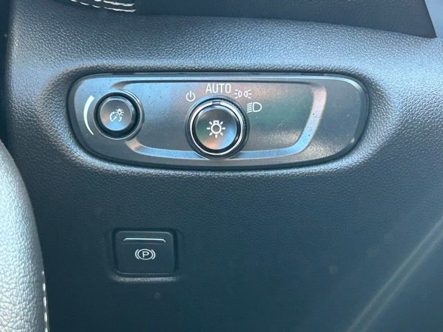 Certified 2025 Chevrolet Blazer LT image 20