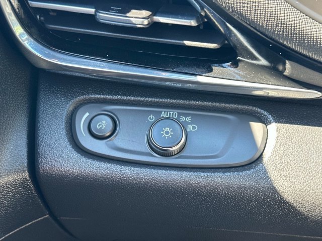 Used 2026 Buick Envista Avenir FWD image 25