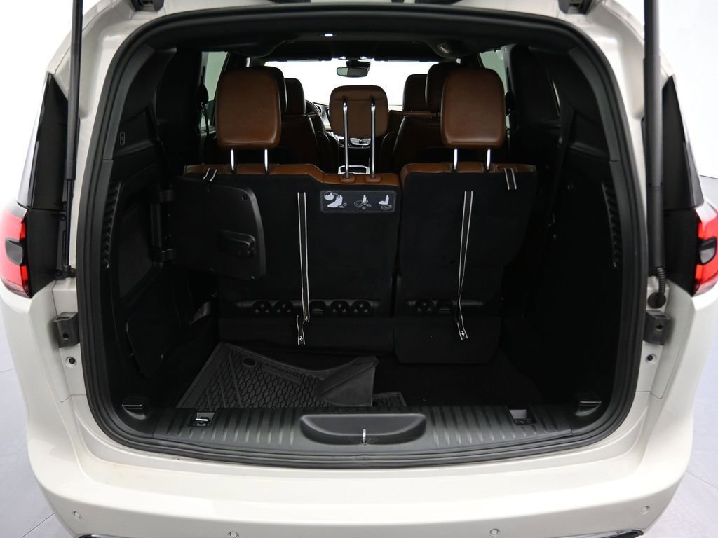 Used 2021 Chrysler Pacifica Limited w/ Premium & Safety Sphere Group image 16