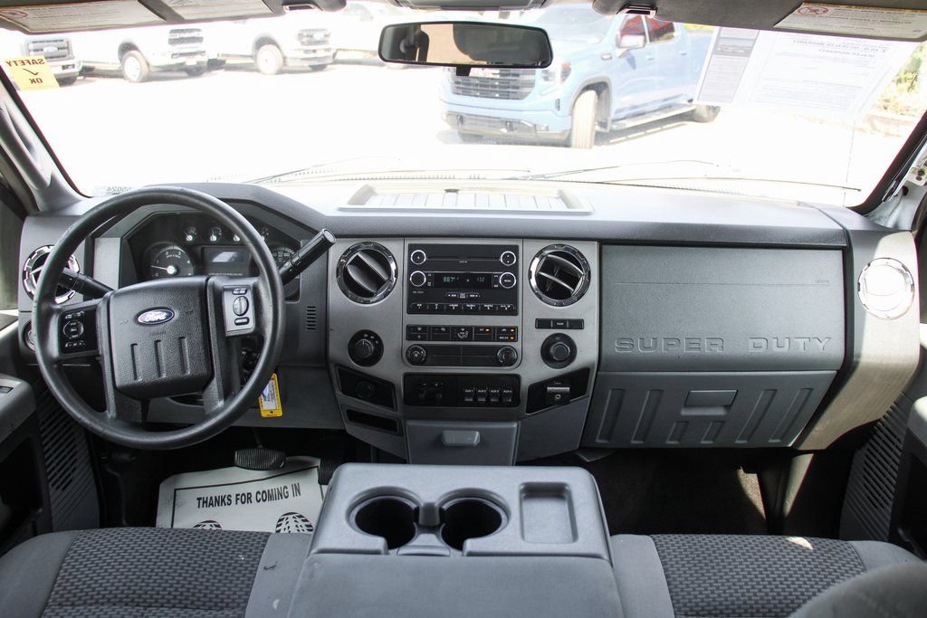 Used 2015 Ford F550 4x4 Crew Cab Super Duty image 25
