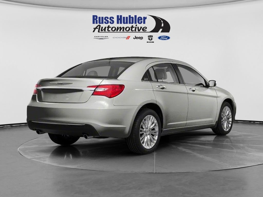 Used 2013 Chrysler 200 LX FWD image 2