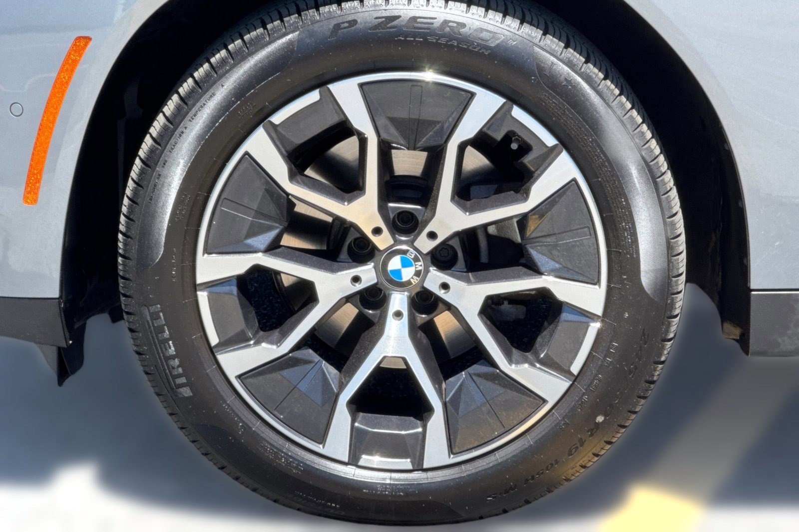 Used 2025 BMW X3 xDrive30i w/ Premium Package AWD/4WD image 11