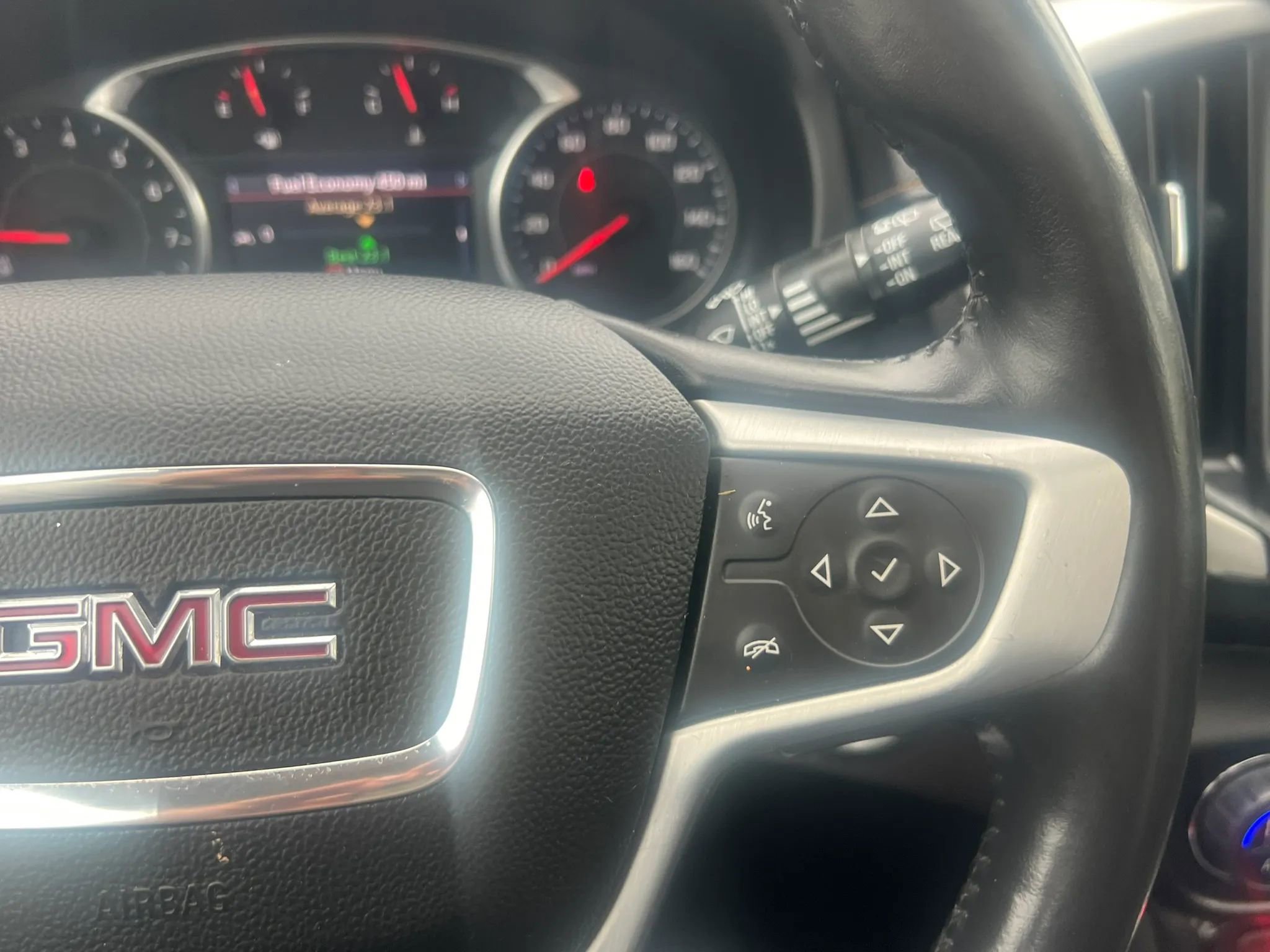 Used 2021 GMC Terrain SLT w/ Infotainment Package II AWD/4WD image 21
