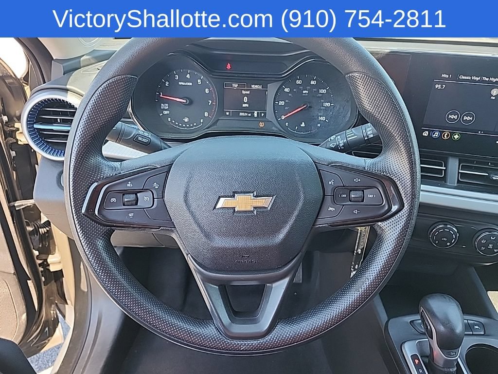 Used 2024 Chevrolet Trax LS FWD image 9