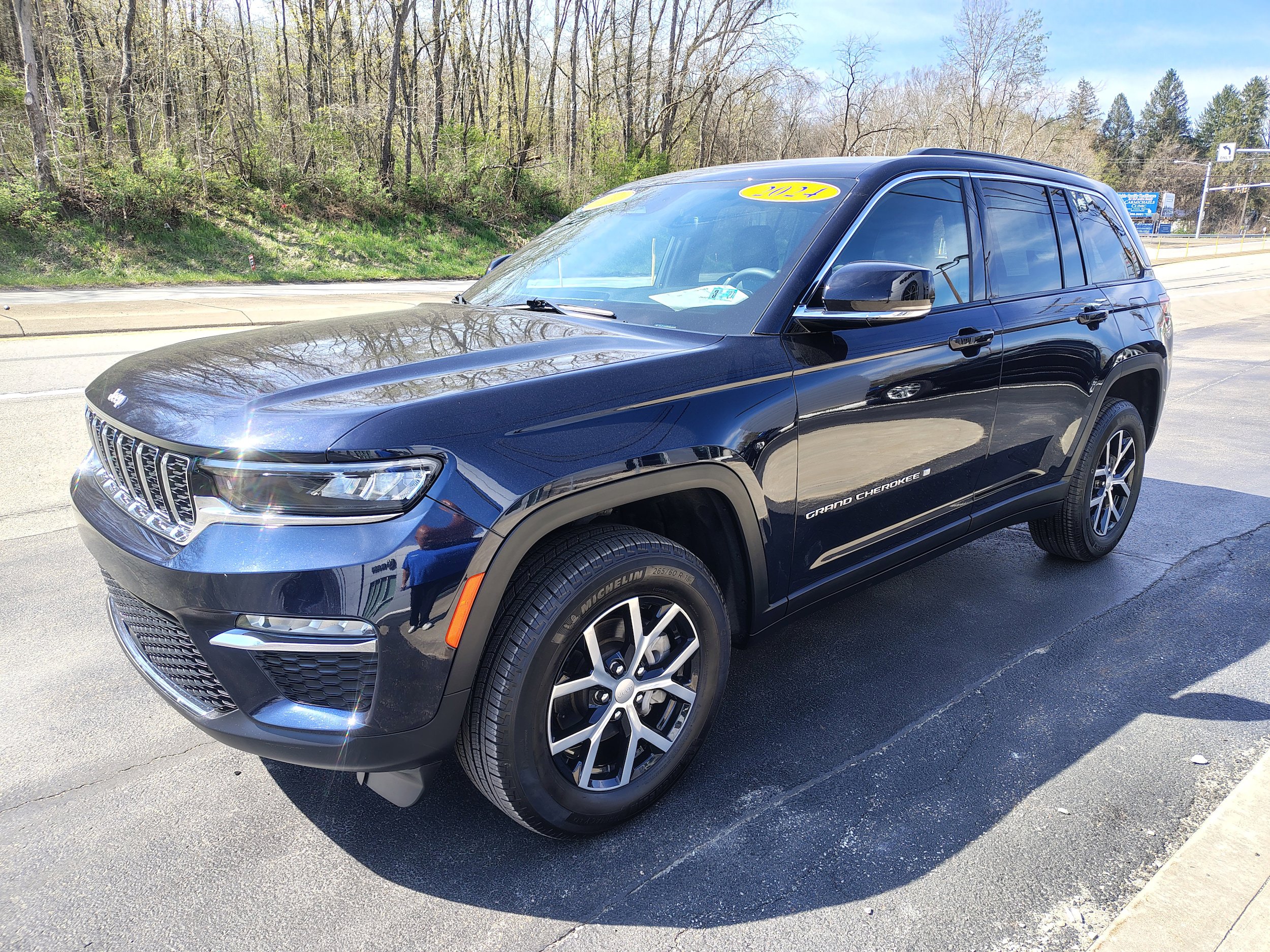 Certified 2024 Jeep Grand Cherokee Limited AWD/4WD image 4