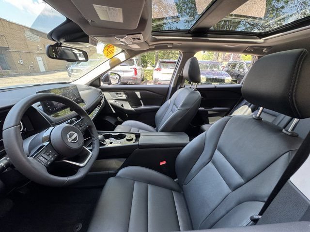Used 2024 Nissan Rogue SL w/ SL Premium Package AWD/4WD image 24
