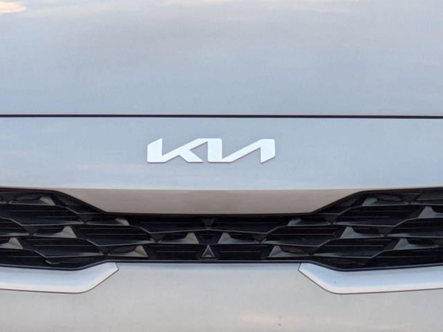 Certified 2023 Kia Forte LXS w/ LXS Technology Package image 9