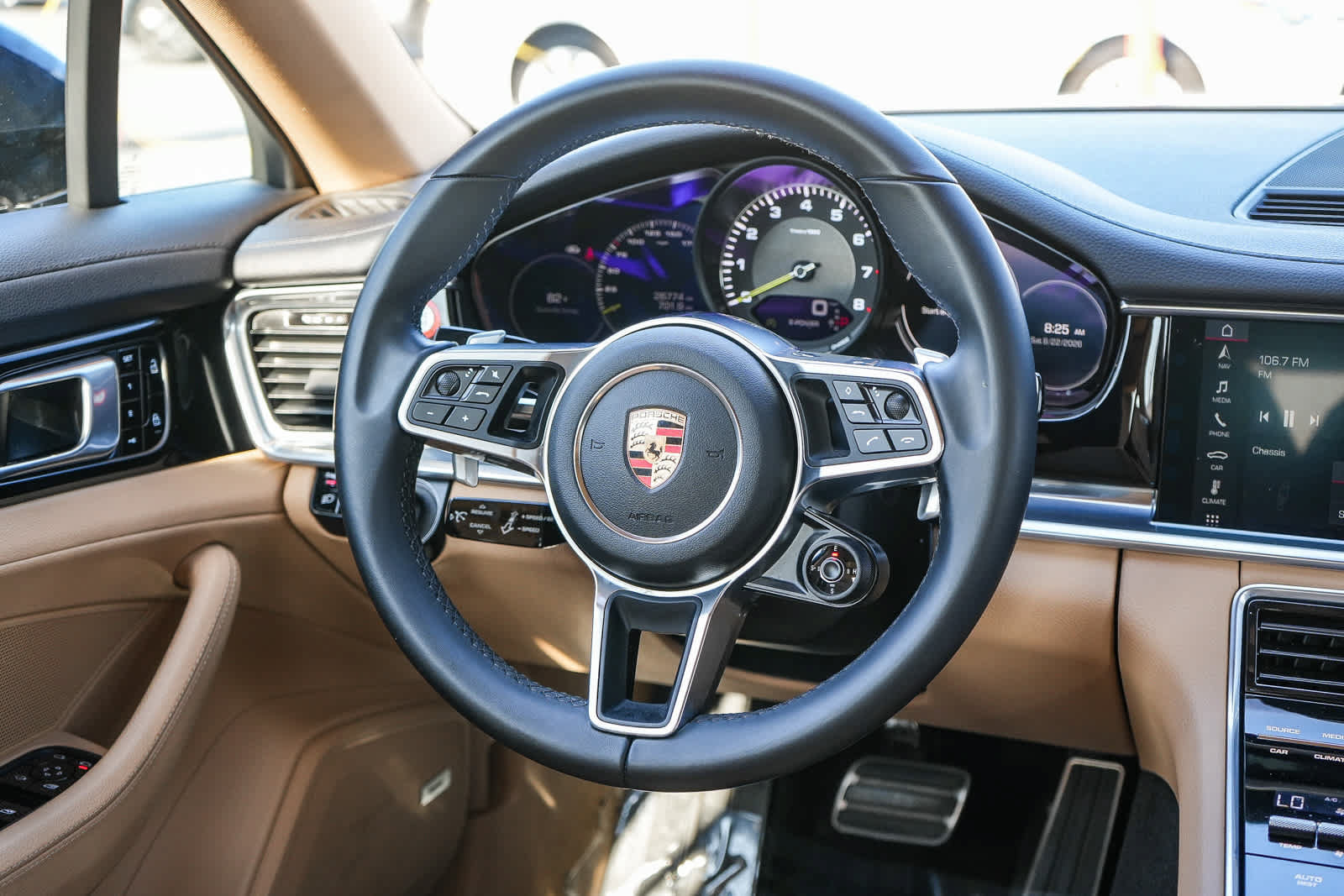 Used 2019 Porsche Panamera 4 AWD/4WD image 19