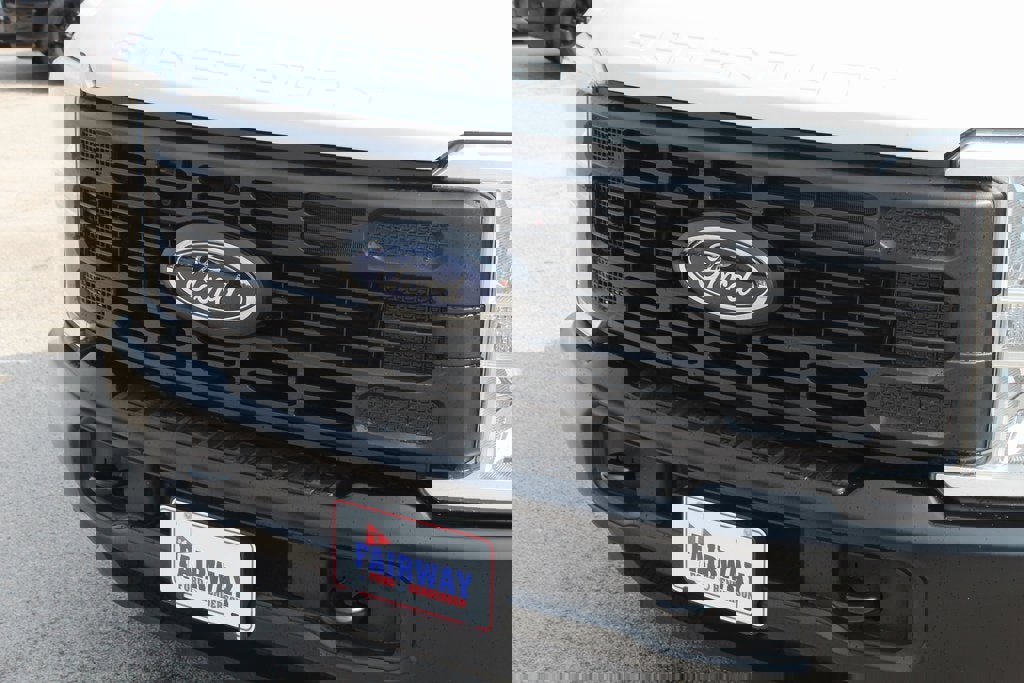 New 2026 Ford F250 XL w/ XL Off-Road Package image 5