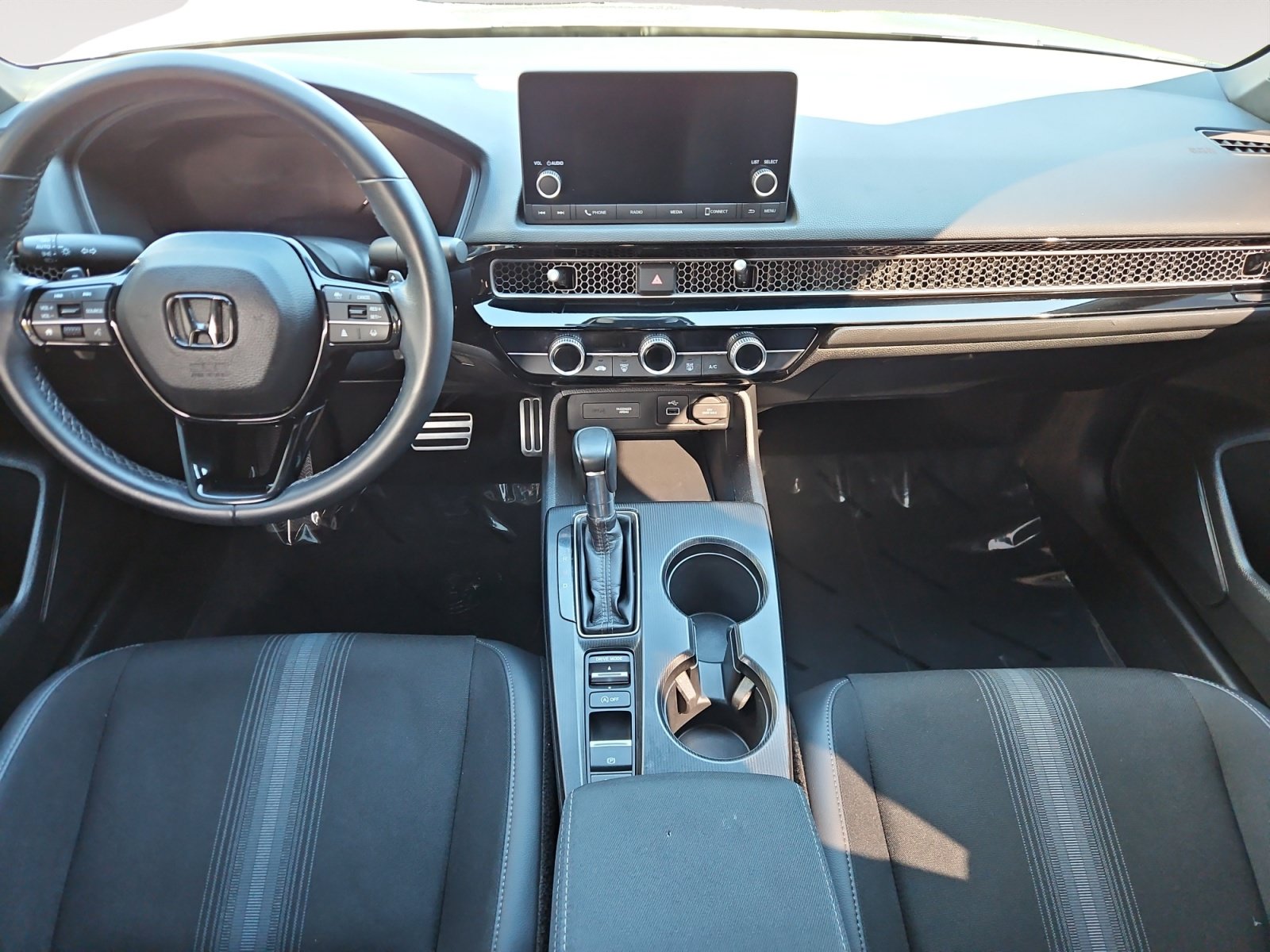Used 2023 Honda Civic Sport image 11