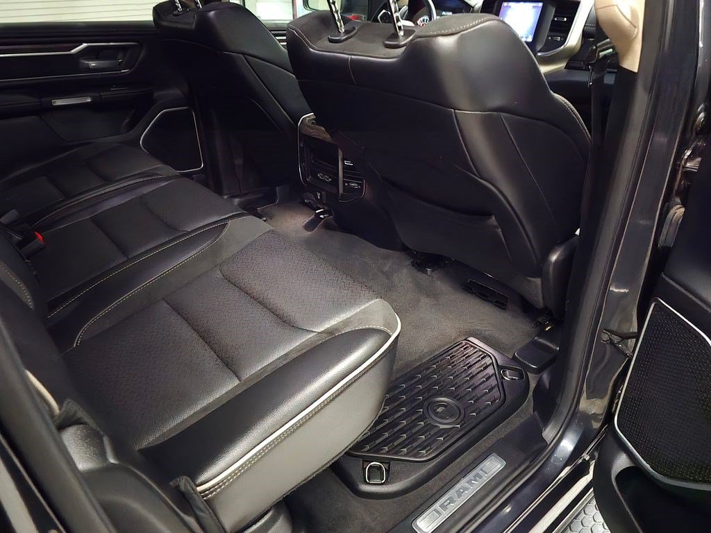 Used 2020 RAM 1500 Laramie RWD image 42