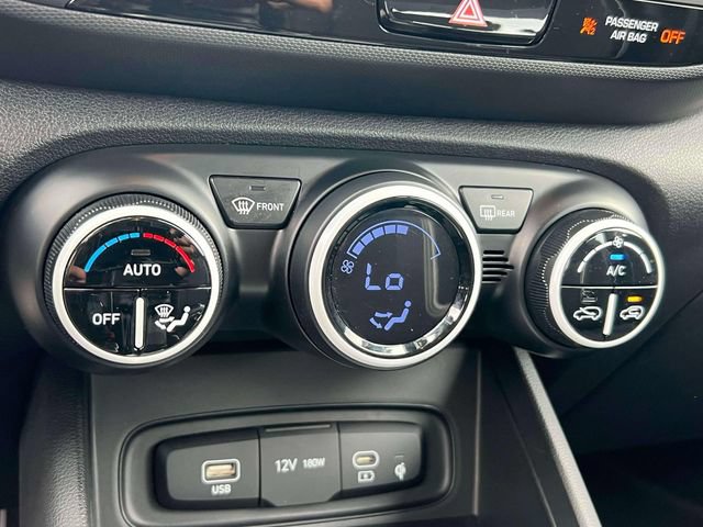 Certified 2023 Hyundai Venue Limited w/ Cargo Package FWD image 27
