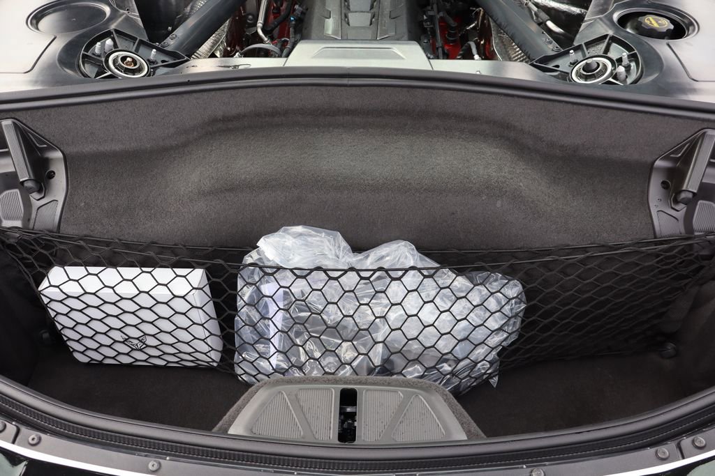 Used 2024 Chevrolet Corvette Stingray Preferred Cpe w/ Z51 Performance Package RWD image 28