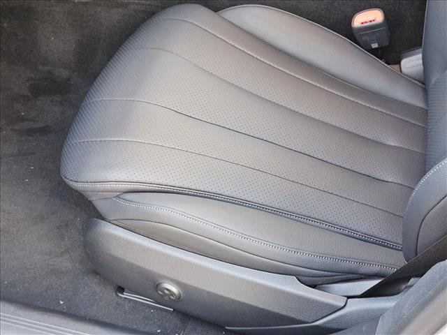 New 2027 Mercedes-Benz E 450 4MATIC Sedan image 4