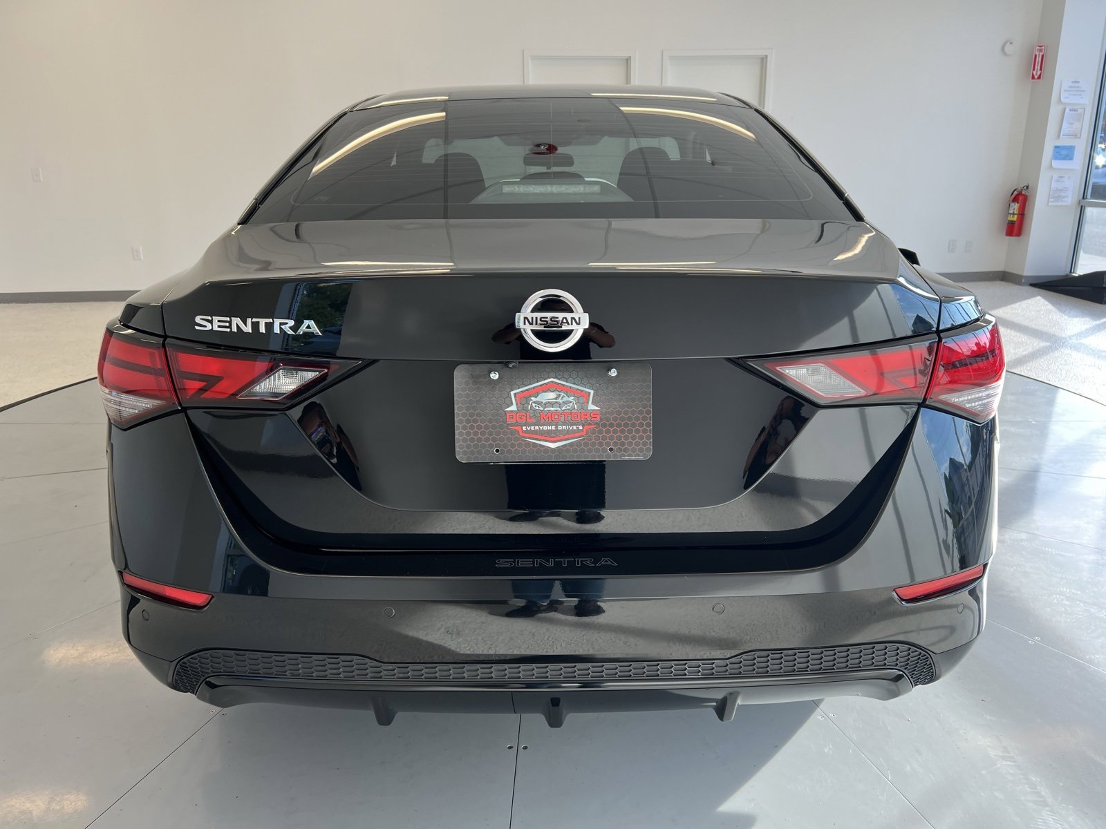 Used 2023 Nissan Sentra S w/ Trunk Package image 49