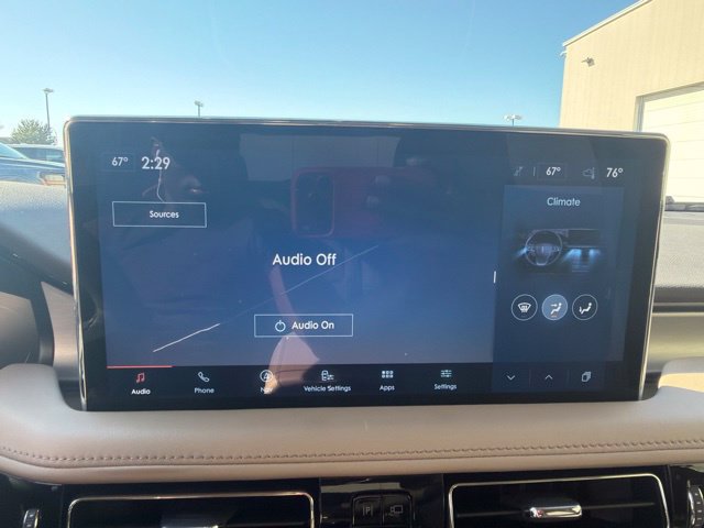 Certified 2022 Lincoln Nautilus FWD w/ Premium Package image 29