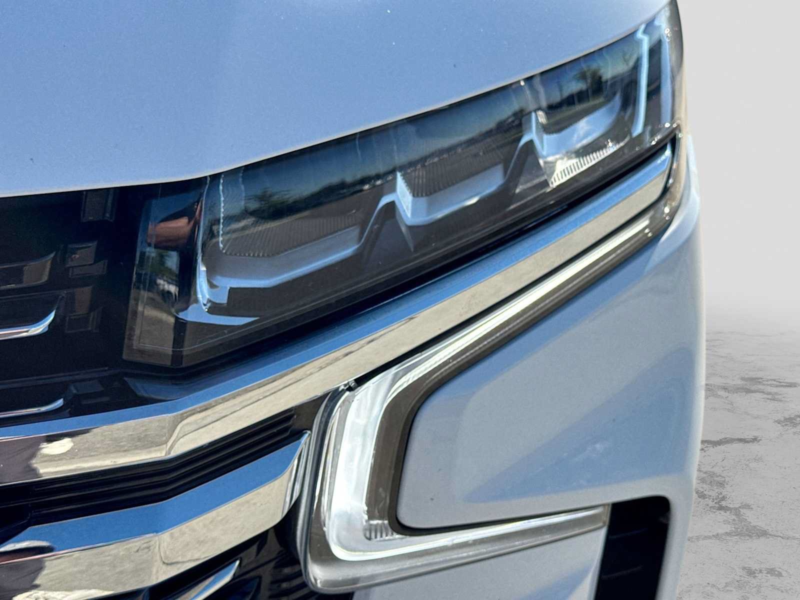 Used 2024 Chevrolet Suburban LT w/ Luxury Package AWD/4WD image 10