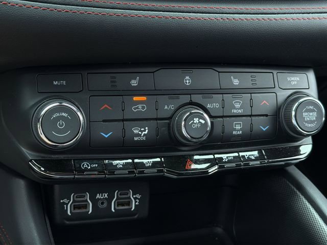 Used 2025 Dodge Durango GT AWD/4WD image 26
