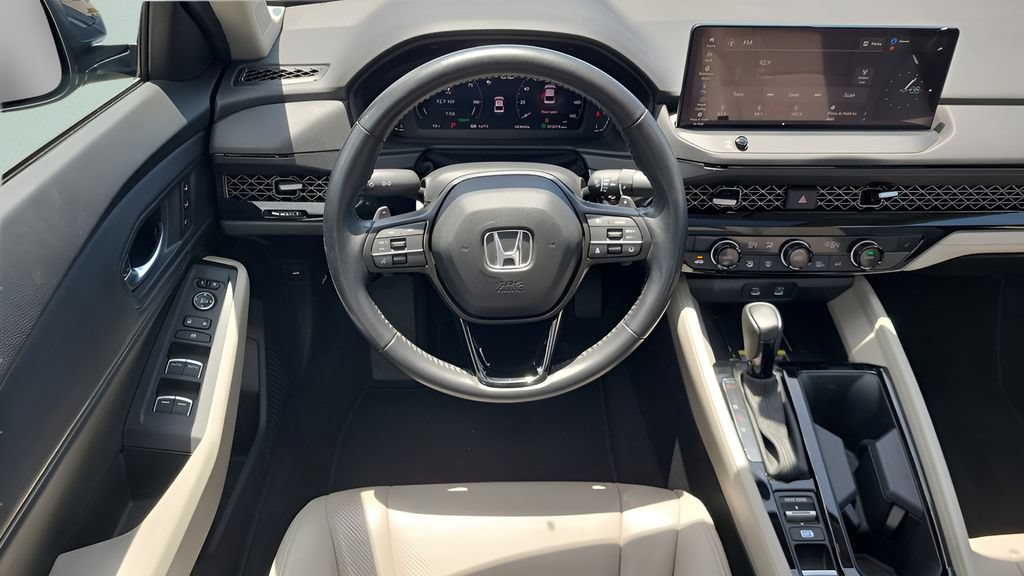 Used 2025 Honda Accord EX-L image 12