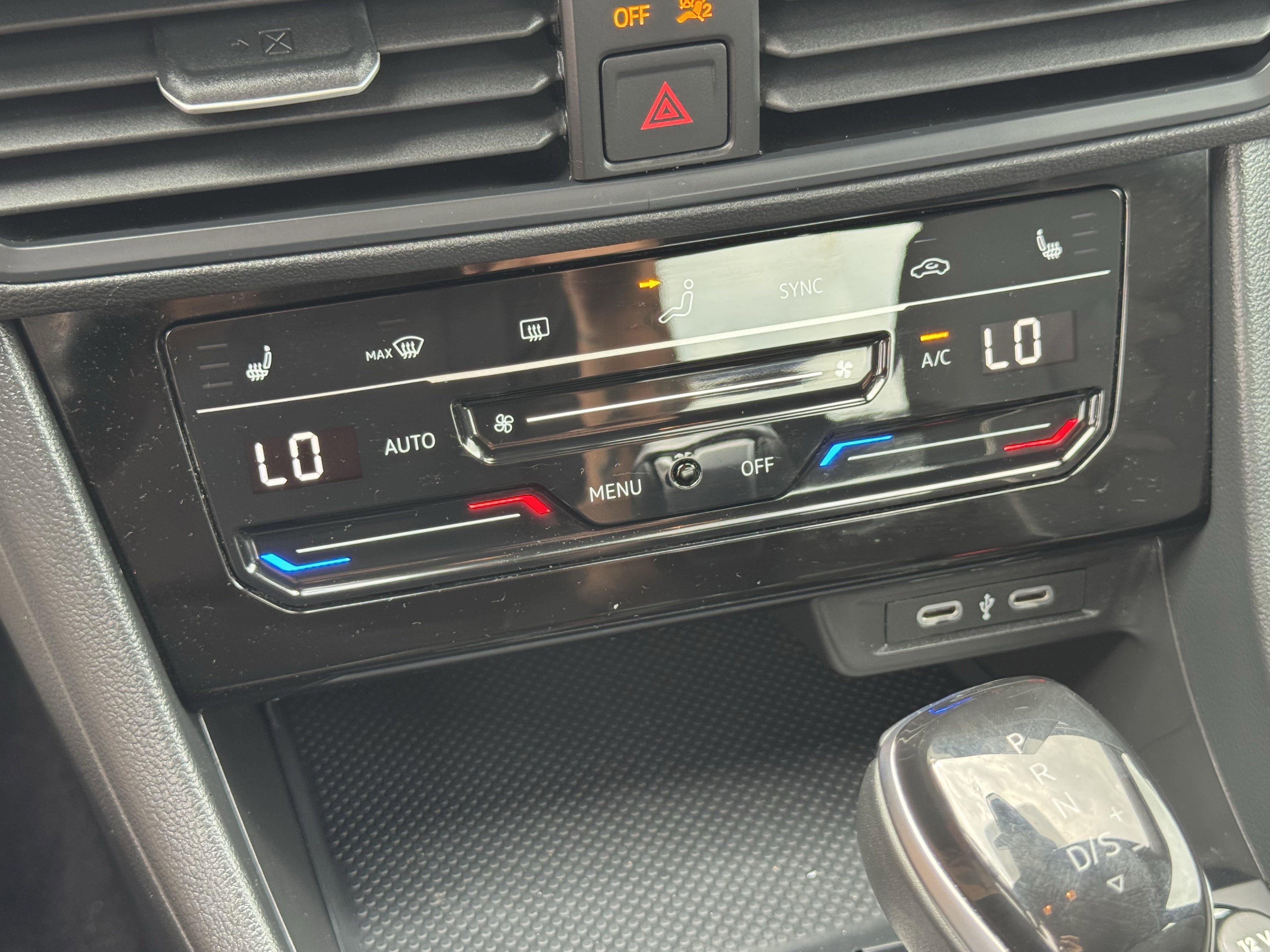 Used 2025 Volkswagen Jetta Sport FWD image 20