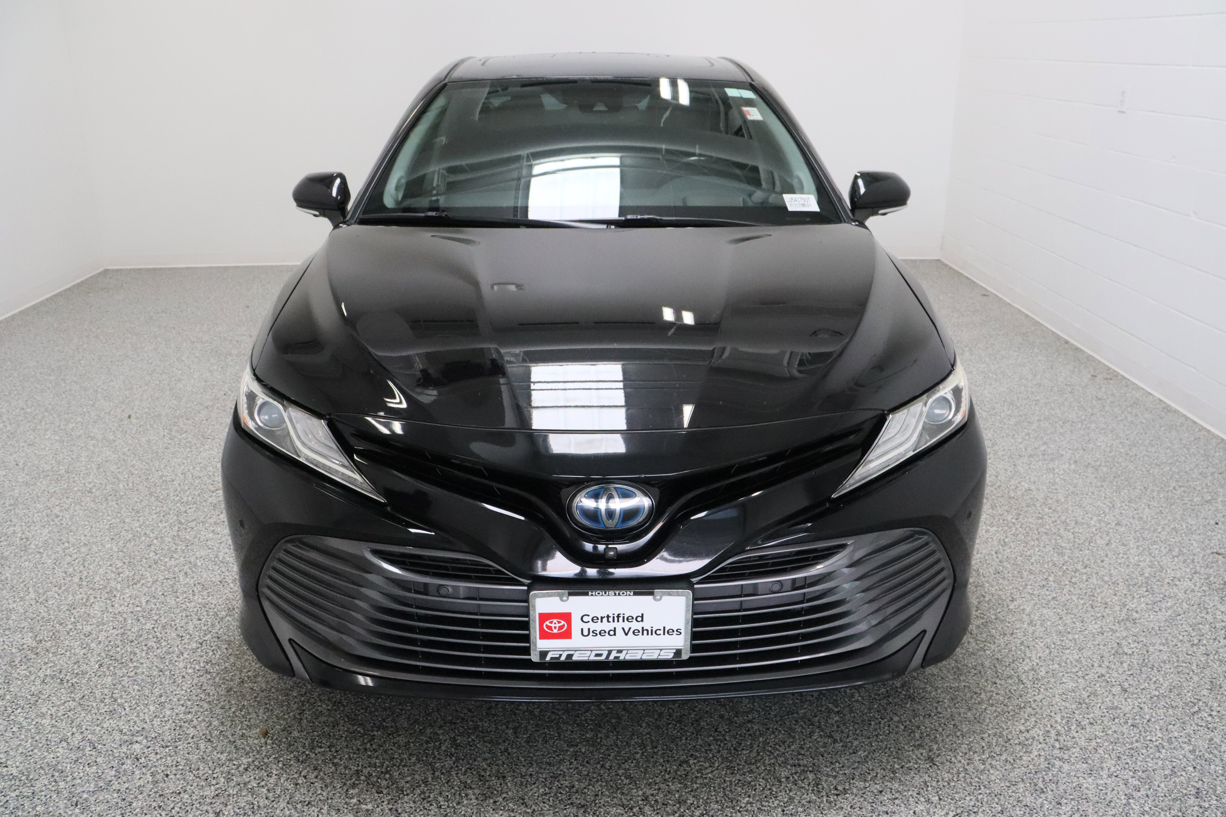 Certified 2020 Toyota Camry XLE w/ Driver Assist Package FWD image 3