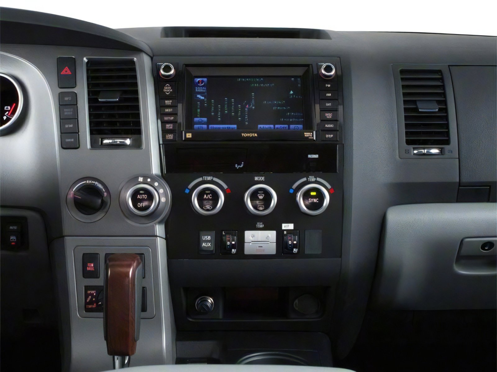 Used 2011 Toyota Sequoia Platinum image 8