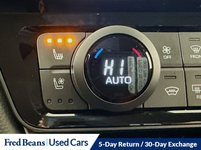 Used 2024 Toyota Grand Highlander Limited image 17