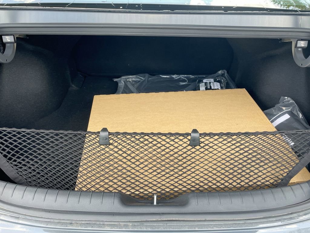 Used 2025 Hyundai Elantra Blue image 48