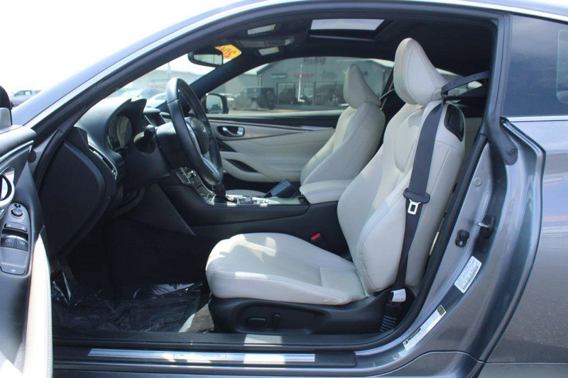Used 2019 INFINITI Q60 3.0t Luxe image 8