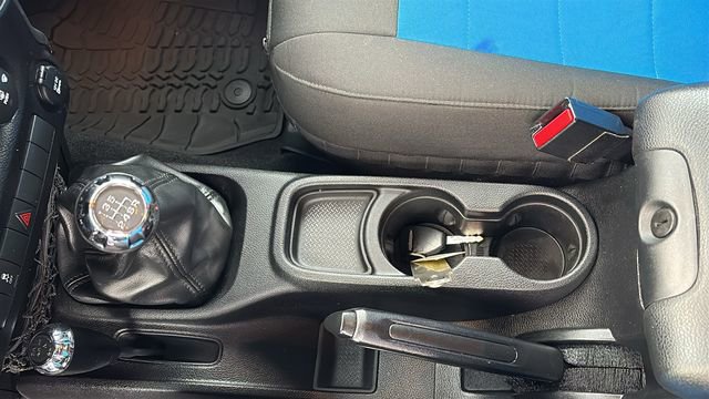 Used 2016 Jeep Wrangler Unlimited Willys image 15